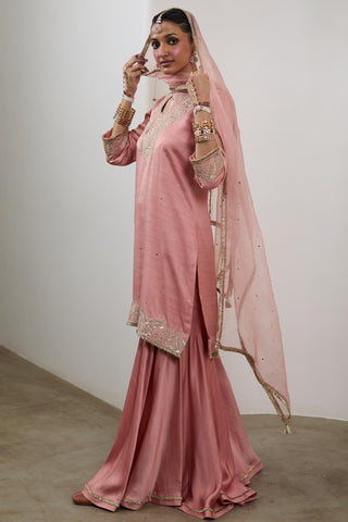 Kurta Set for Indian Wedding – Peach Pashmina by Sheela Suthar