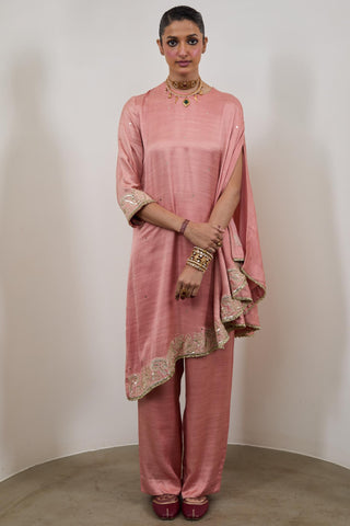 Cape and Pant Set for Contemporary Wear – Peach Pashmina by Sheela Suthar