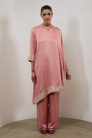 Cape and Pant Set for Contemporary Wear – Peach Pashmina by Sheela Suthar