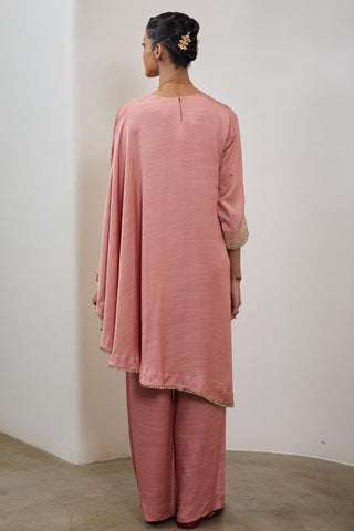 Cape and Pant Set for Contemporary Wear – Peach Pashmina by Sheela Suthar