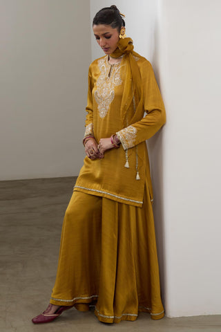 Sharara Set for Indian Wedding – Mustard Pashmina by Sheela Suthar