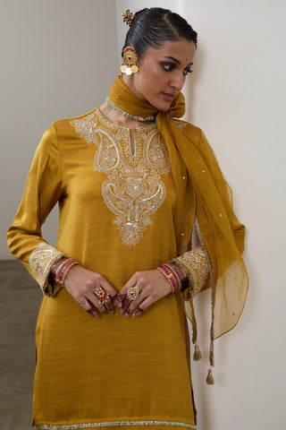 Sharara Set for Indian Wedding – Mustard Pashmina by Sheela Suthar