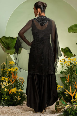 Cape Set for Women â€“ Black Eden by Pallavi Poddar