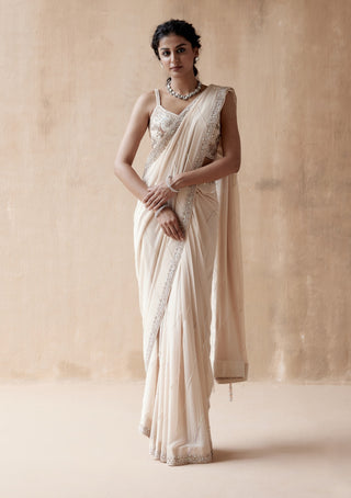 Ivory floral thread saree and blouse