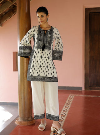 White sree malgudi day kurta set