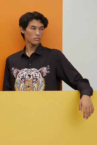Black tiger print shirt