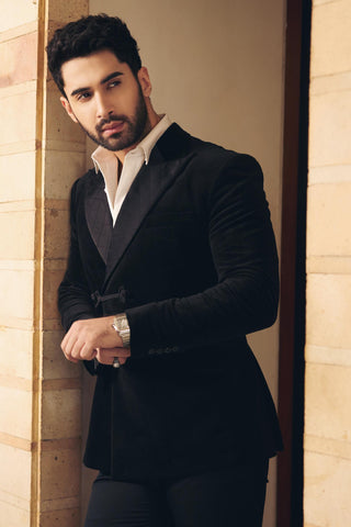 Black velvet peak lapel double breasted knot closure tuxedo set