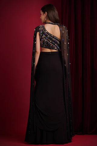 Lehenga Set for Indian Weddings – Black Vira by Aayushi Maniar