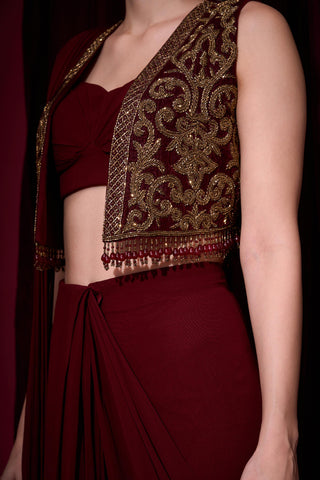 Saree Jacket Set for Indian Weddings – Rudrani Maroon by Aayushi Maniar
