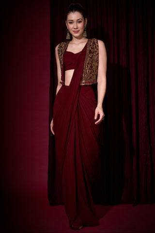 Saree Jacket Set for Indian Weddings – Rudrani Maroon by Aayushi Maniar
