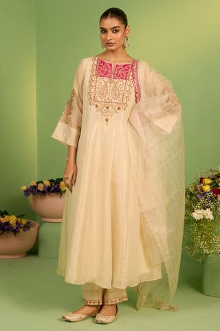 White bahaar bela kurta set