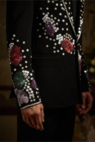 Black stardust flora nova tuxedo