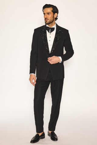 Black stardust obsidian ray tuxedo