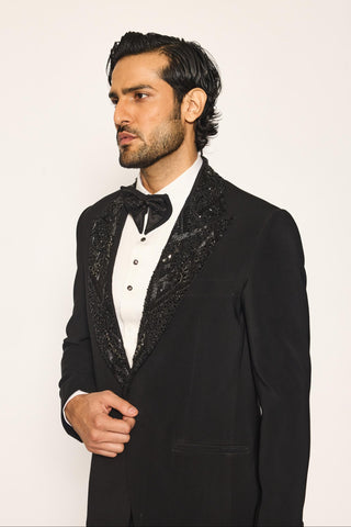 Black stardust obsidian ray tuxedo