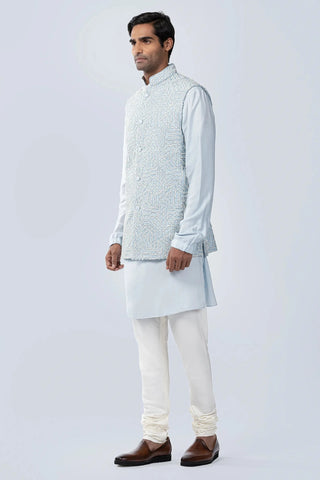 Blue bundi with resham and frenchknot embroidery