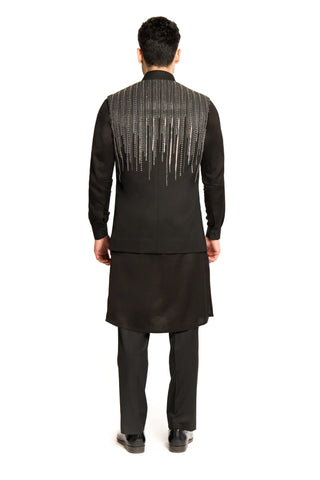 Black sequins cut dana embroidered lines bundi set