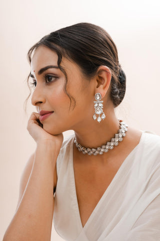 Necklace Luxury Wear - White Lunar Glint Necklace by Putstyle