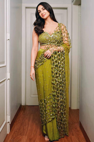 Drape saree for Indian Wedding – Mehendi Heer by Quench A Thirst