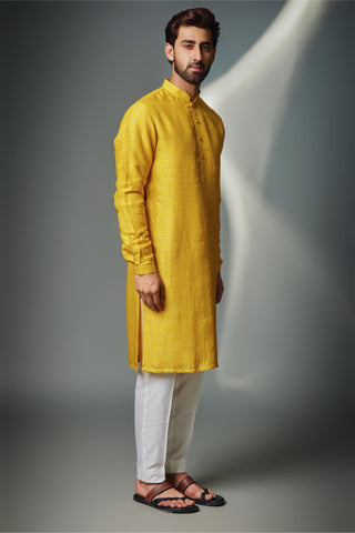 Yellow hexagon self kurta with pant