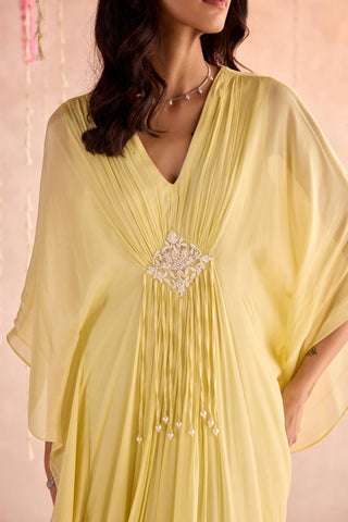 Yellow levy under bloom kaftan