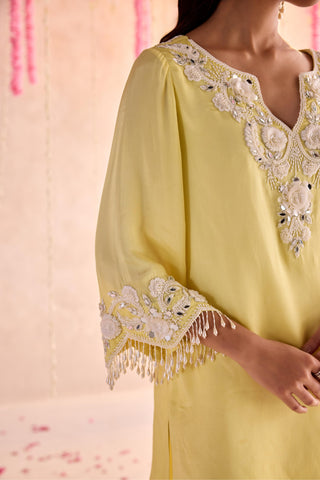 Yellow sunflower under bloom kurta set