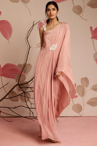 Pink clover under bloom kaftan