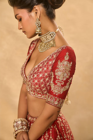 Lehenga Set Indian Wedding Red Mohini Lehenga Set by Chamee & Palak