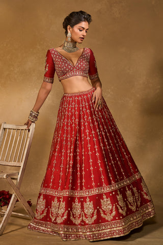 Lehenga Set Indian Wedding Red Mohini Lehenga Set by Chamee & Palak