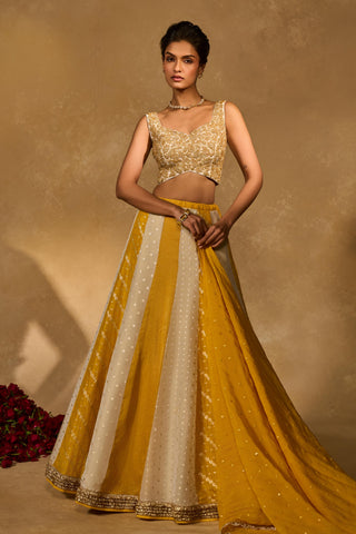 Lehenga Set Indian Wedding Yellow Bhumi Lehenga by Chamee & Palak