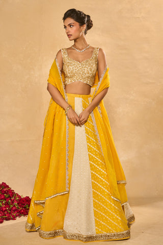 Lehenga Set Indian Wedding Yellow Bhumi Lehenga by Chamee & Palak