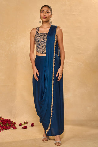 Slit Saree Indian Wedding – Blue Lekha Saree by Chamee & Palak