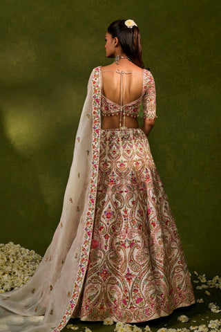 Lehenga Set Indian Wedding Ivory Saisha Lehenga Set by Chamee & Palak