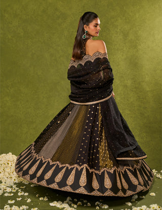 Lehenga Set Indian Wedding Black Nandana Lehenga by Chamee & Palak