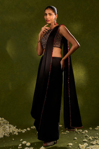 Saree Indian Wedding – Black Aanya Saree Set by Chamee & Palak