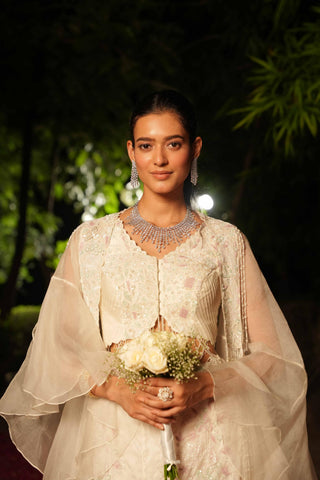 Ivory dil se nysa cape set
