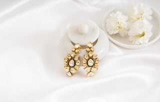 Earring Set Emerald Wear - Green Sudiksha Kundan Earrings by Putstyle