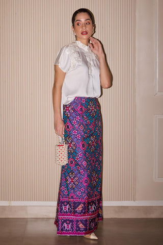 Co ord set for Contemporary Wear – White 3D Floral Patola Style by Twenty Nine