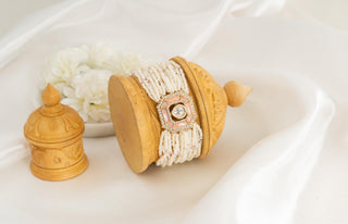 Bracelet Pastel Wear - White Koshi Pearl Bracelet by Putstyle