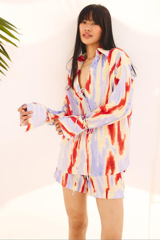 Multicolor hazy hue art zip short