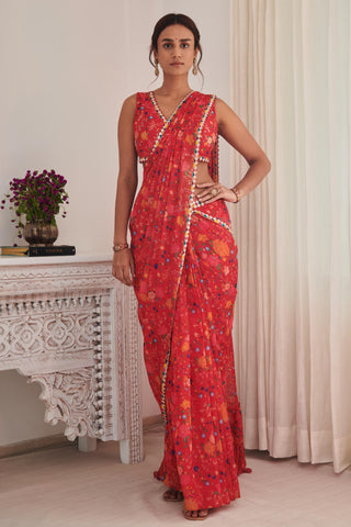 Saree for women for Indian Wedding – Payal dinchariya saree by Shasha Gaba