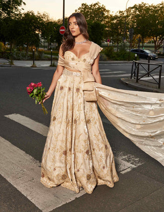 Ivory pre-drapped dupatta lehenga set