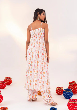 White print tunic and straight pants