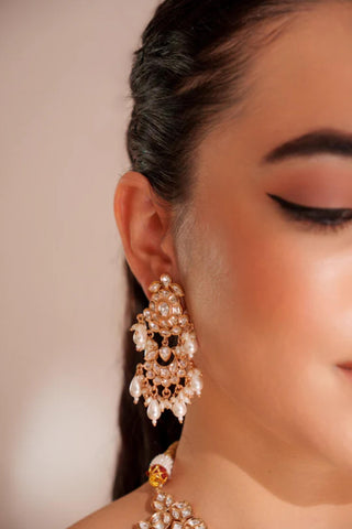 Necklace Set for Festive – Gold Yalina Kundan Necklace Set by Zevar by Geeta