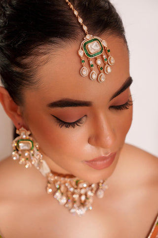 Chokar for Festive – Green Ihita Kundan by Zevar by Geeta