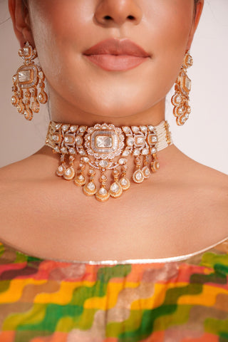 Choker Set for Festive Wear – Gold Ihita Kundan by Zevar by Geeta