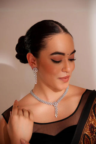 Necklace Set for Festive – White Qirat Diamond Necklace by Zevar by Geeta