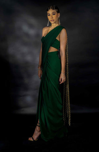 Emerald green chain strings saree and blouse