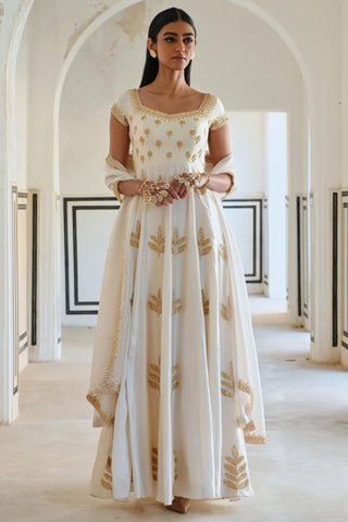 Ivory rahi cap length anarkali with dupatta