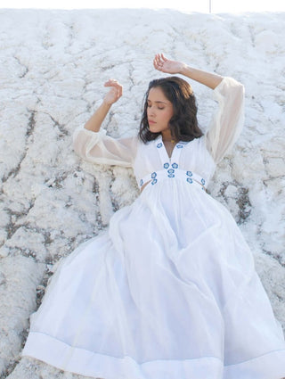 Lily bloom white dress