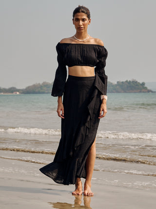 Adey black crop top and skirt